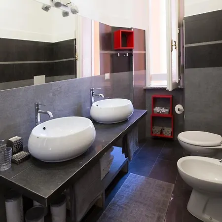 Steven Apartment *